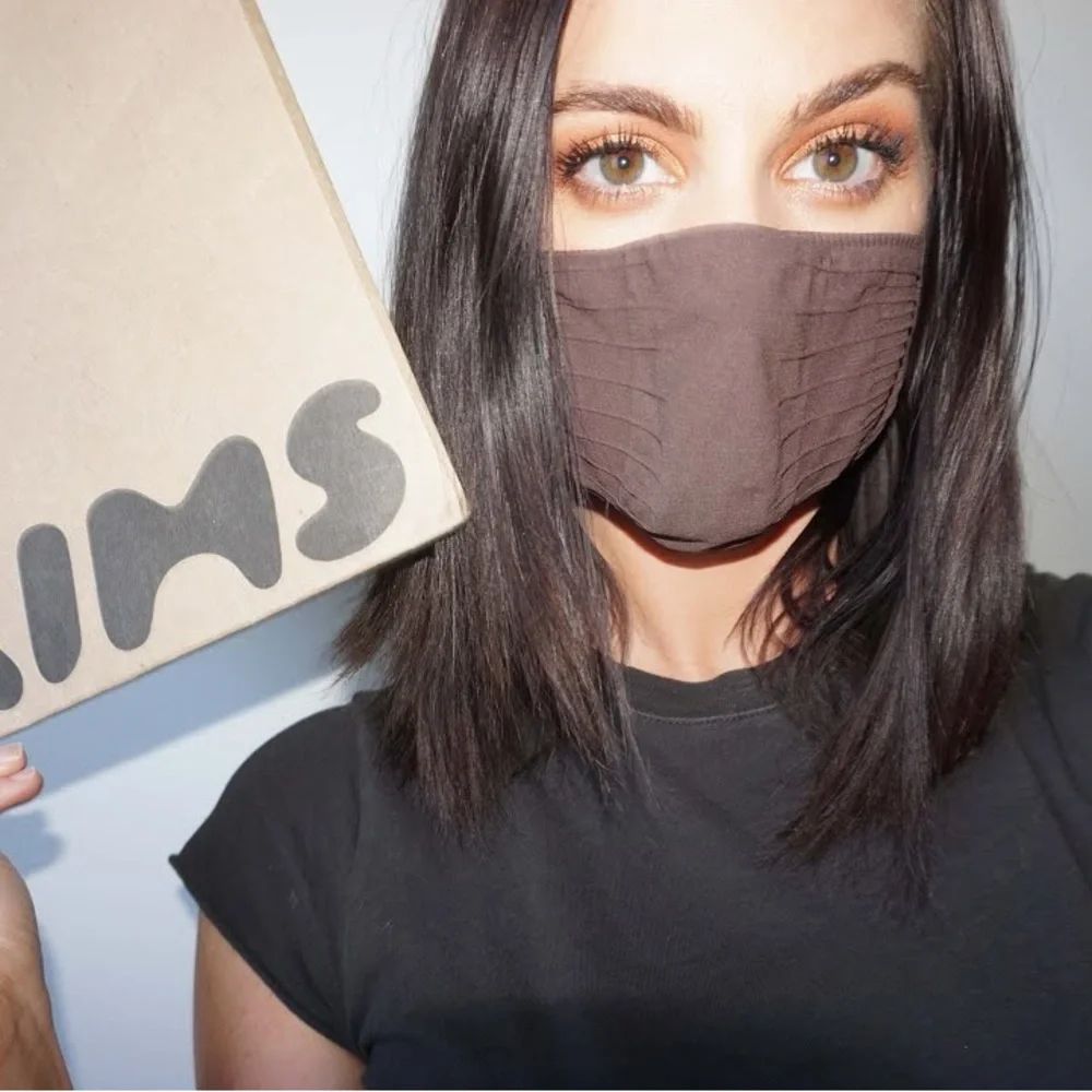 SKIMS SEAMLESS FACE MASKS BUNDLE OF 5 in COCOA NEW